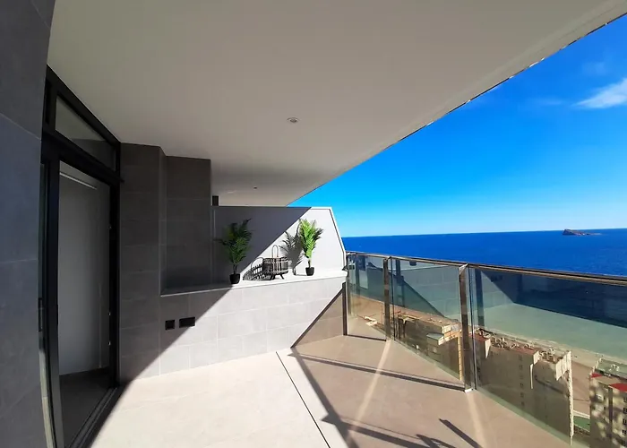 Sunset Cliffs Sea View Apartments 14 Floor